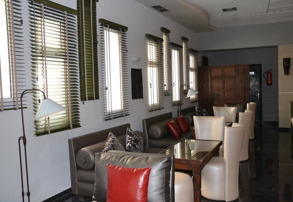 Ubay Hotel Rabat Bagian luar foto