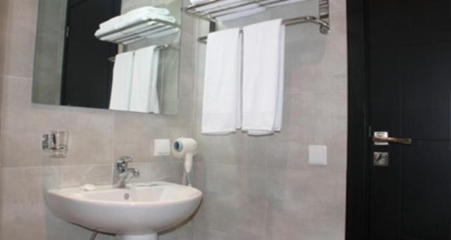 Ubay Hotel Rabat Bagian luar foto