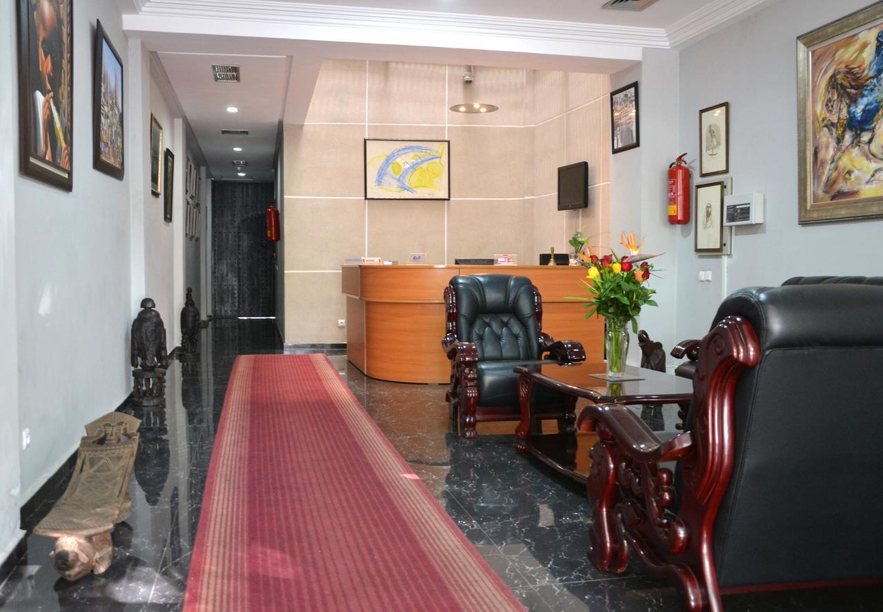 Ubay Hotel Rabat Bagian luar foto