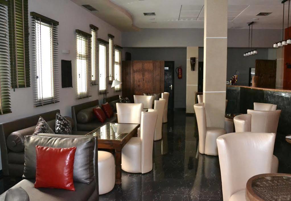 Ubay Hotel Rabat Bagian luar foto
