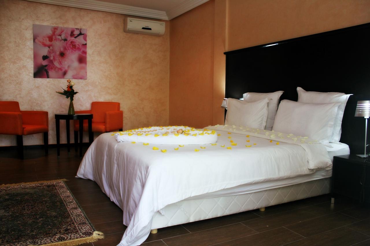 Ubay Hotel Rabat Bagian luar foto